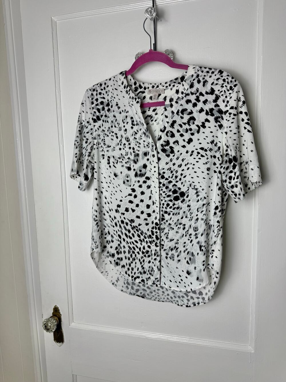 Eliane Rose Black White Leopard Print Short Sleeve Button Down Blouse Small